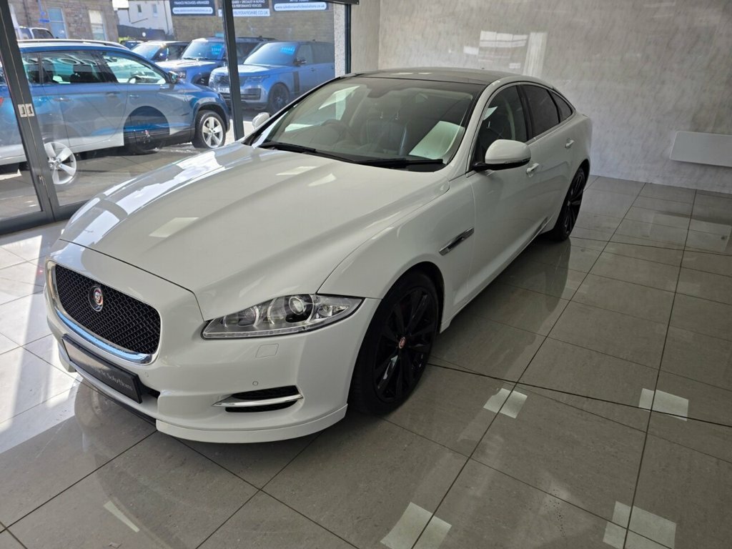 Jaguar XJ D V6 Portfolio Silver #60