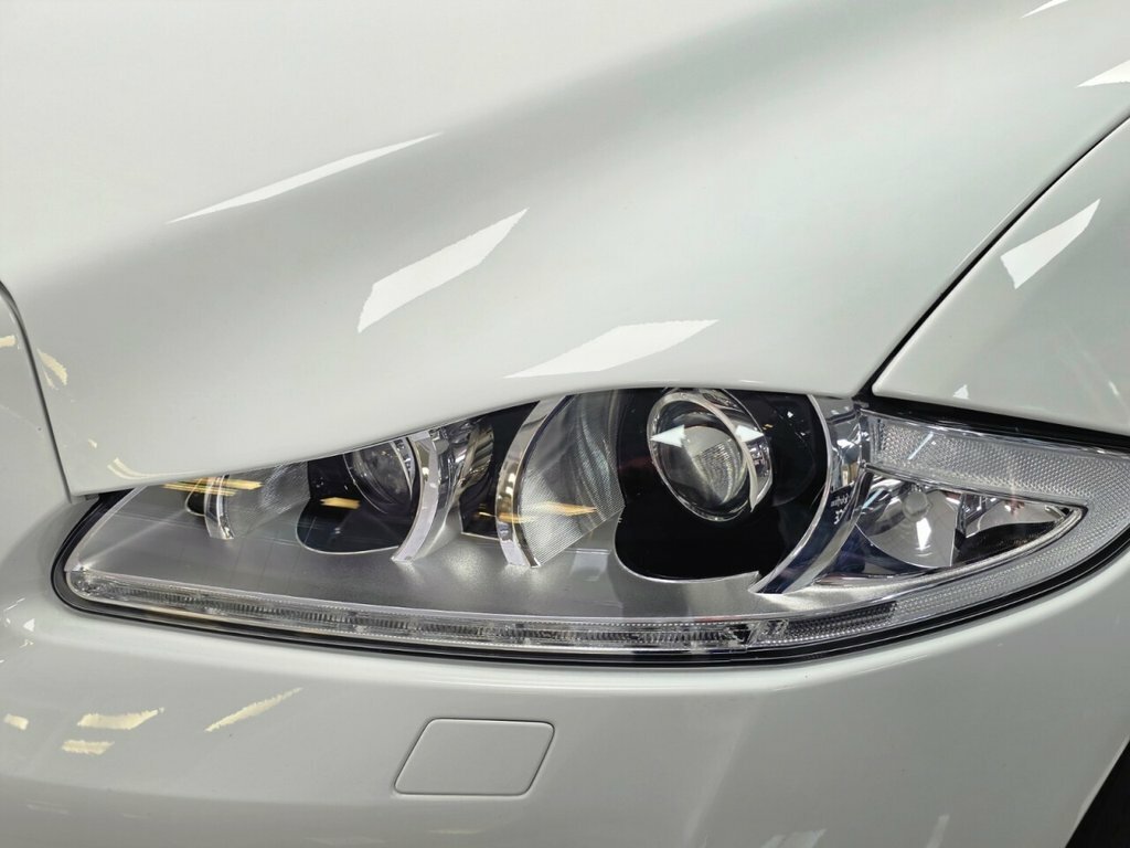 Jaguar XJ D V6 Portfolio Silver #10