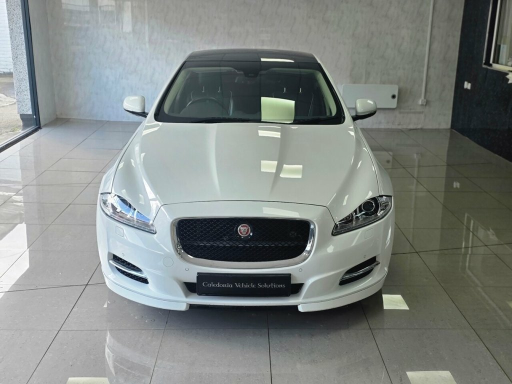Jaguar XJ D V6 Portfolio Silver #57