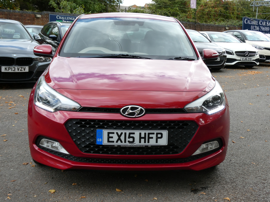 Hyundai I20 1.2 Mpi Premium Red #2
