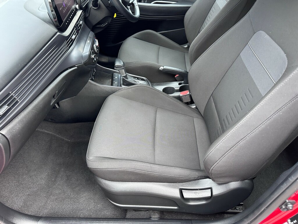 Hyundai Bayon Ultimate Green #9