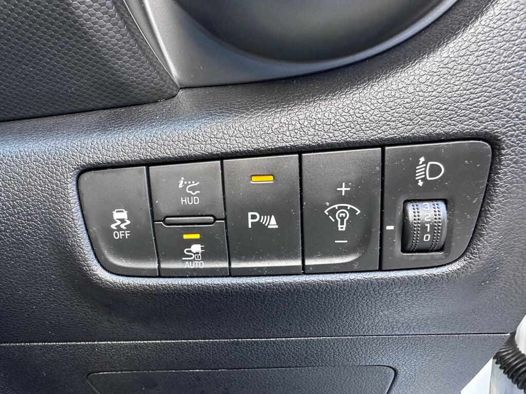 Hyundai Kona Hatchback Grey #37