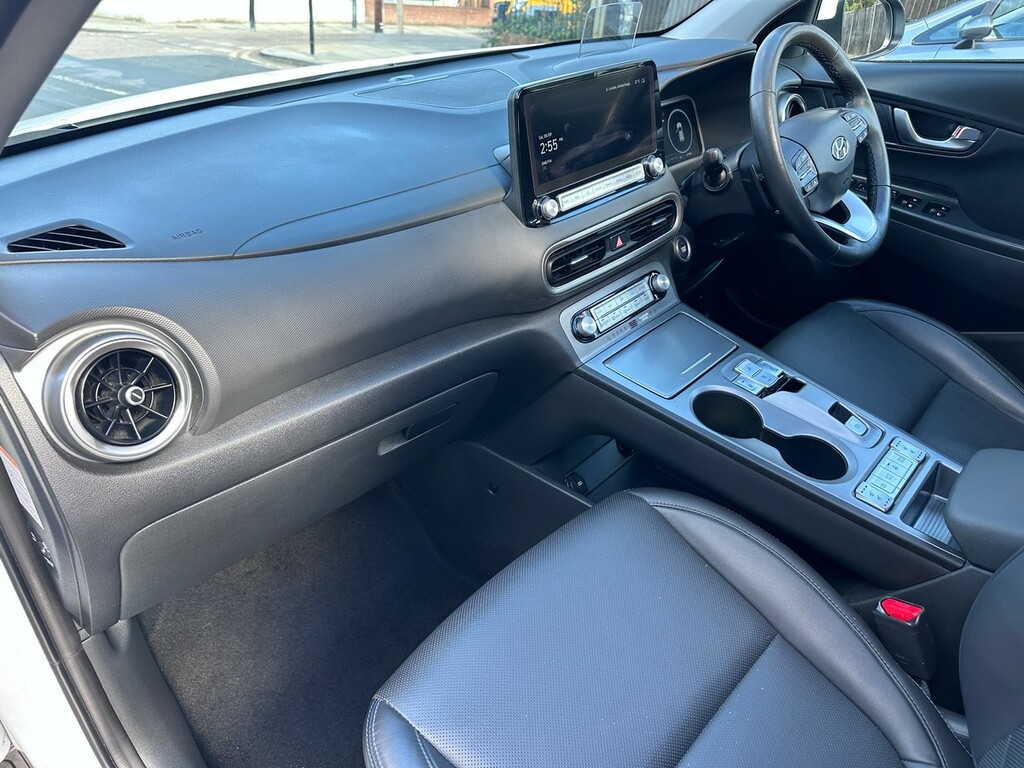 Hyundai Kona Hatchback Grey #12