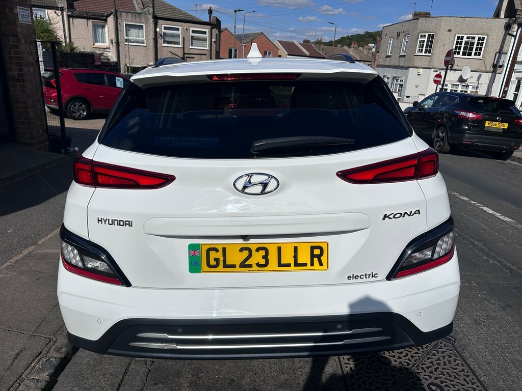Hyundai Kona 64Kwh Ultimate 10.5Kw Charger White #4