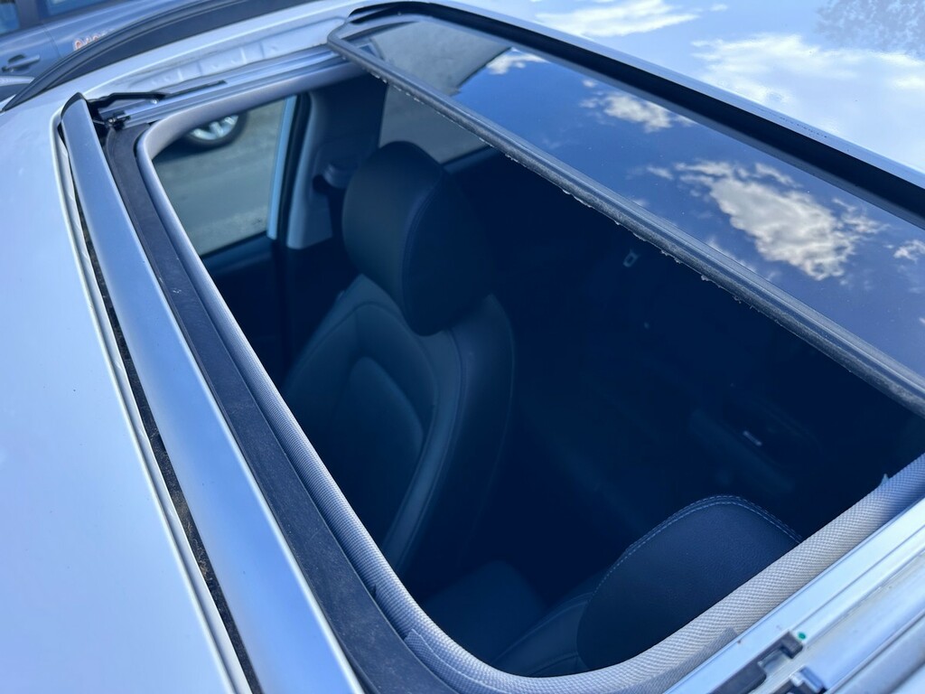 Hyundai Kona Hatchback Grey #8