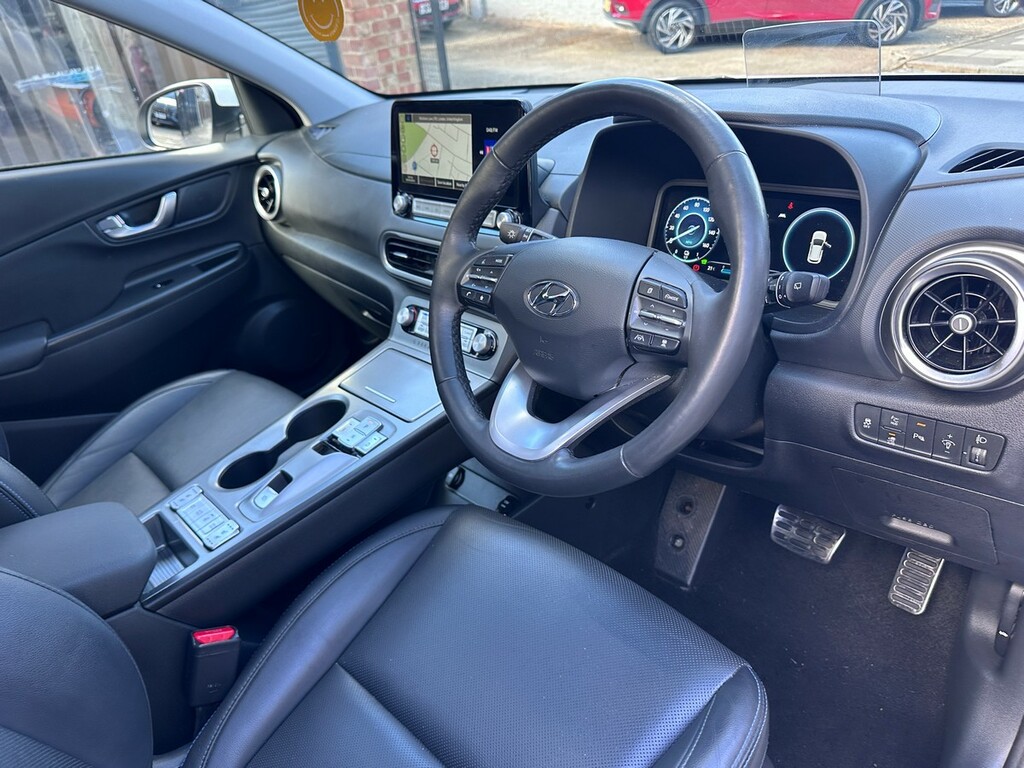 Hyundai Kona Hatchback Grey #31