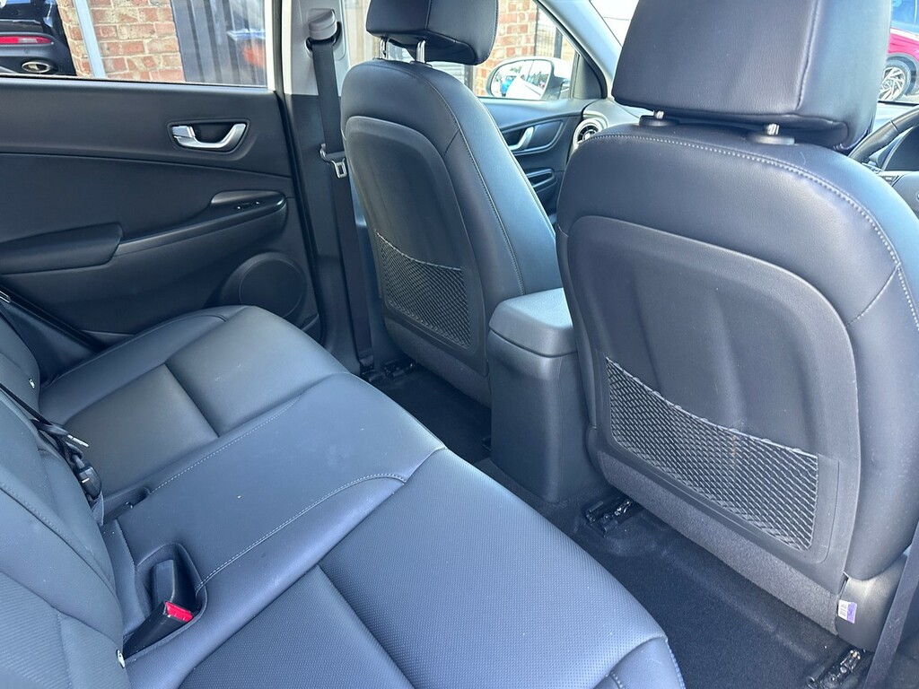 Hyundai Kona Hatchback Grey #27