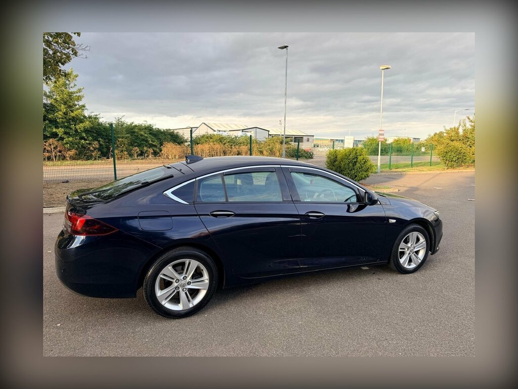 Vauxhall Insignia 1.6 Turbo D Ecotec Tech Line Nav Grand Sport Euro Blue #3