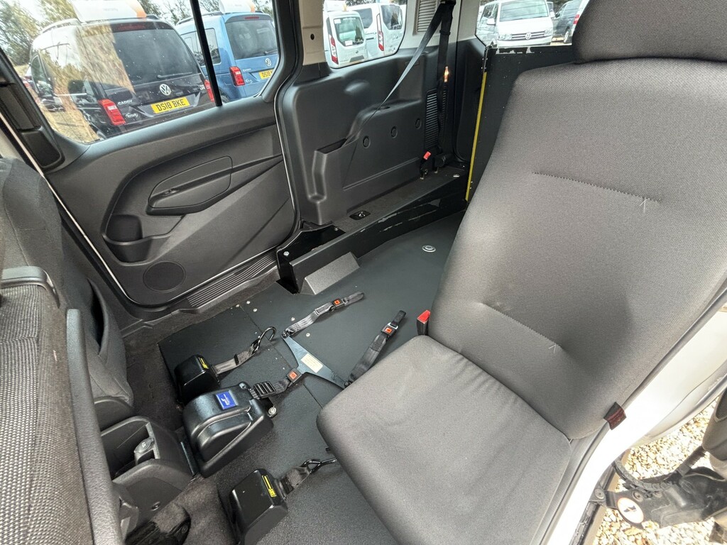 Ford Grand Tourneo Connect 1.5 Ecoblue 120 Titanium Powershift Grey #11