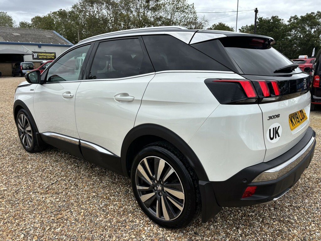 Peugeot 3008 1.2 Puretech Gt Line White #5