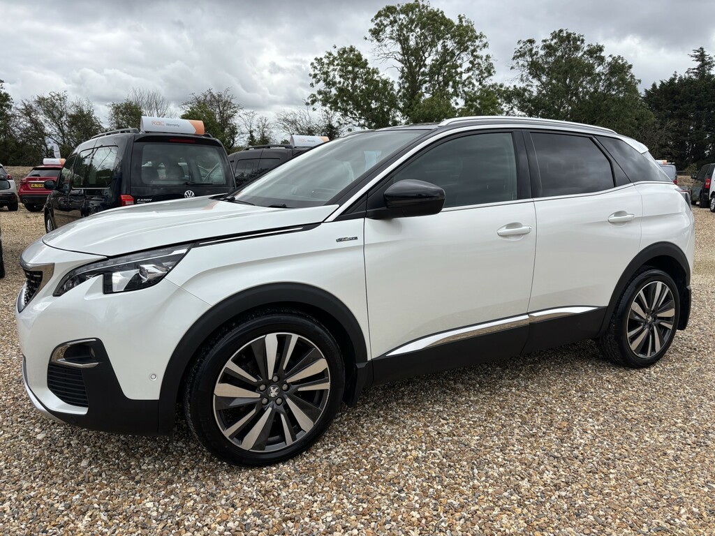 Peugeot 3008 1.2 Puretech Gt Line White #6