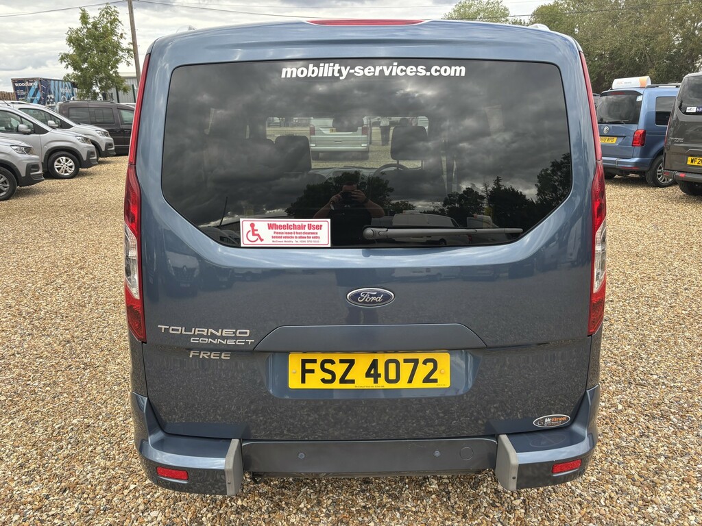 Ford Tourneo Connect Wheelchair Accessible Vehicle Wav Titanium Tourneo Blue #4