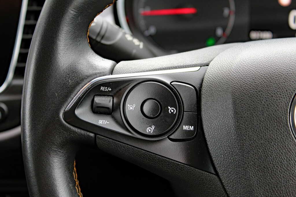 Vauxhall Crossland X 1.2 Elite Nav Red #21