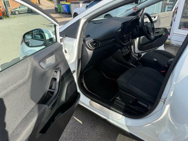 Ford Puma 1.0 Ecoboost Titanium 2020 Black #14