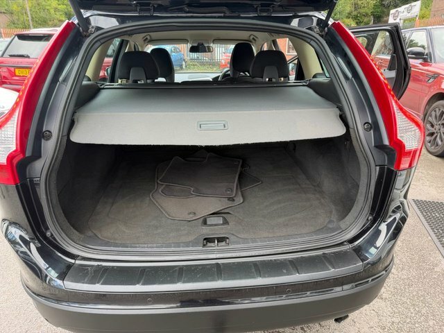 Volvo XC60 Suv Black #14