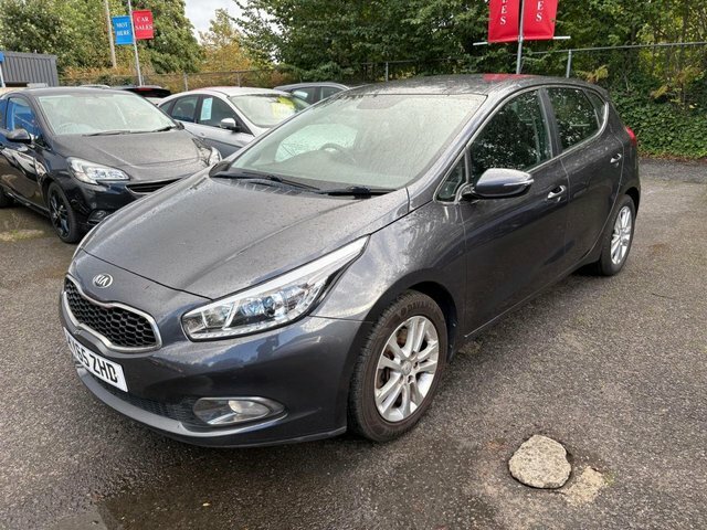 Kia Ceed 1.4 2 Hatchback Euro 5 98 Bhp KY65ZHD Silver #3