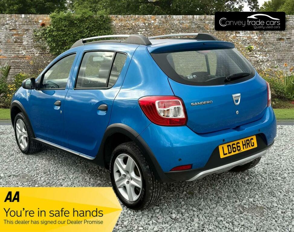 Dacia Sandero Stepway Hatchback 0.9 Tce Laureate Euro 6 Ss 2016 LD66HRG Blue #2