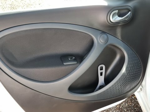 Smart Forfour Eq 17.6Kwh Prime Premium Plus 22Kw Charger Black #37