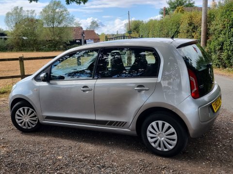 Volkswagen Up 1.0 Move Up 59 Bhp Red #7