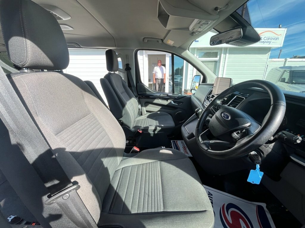 Ford Tourneo Custom 2L Titanium WG21XJL Silver #3