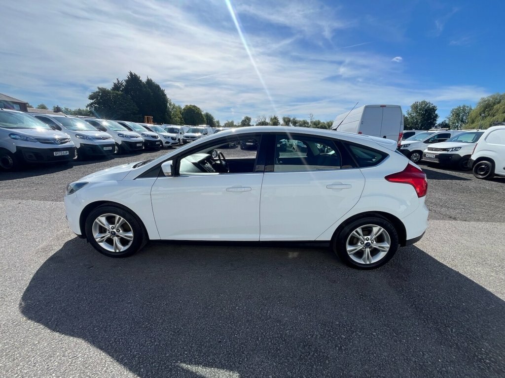 Ford Focus 1L Zetec MW63CVT White #2