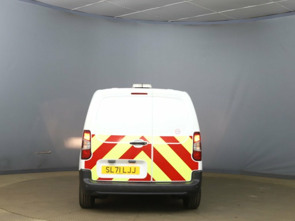 Citroen Berlingo 1.5L Enterprise M Pro White #4