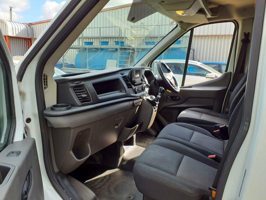 Ford Transit Custom 2L Leader HV22VSK White #5