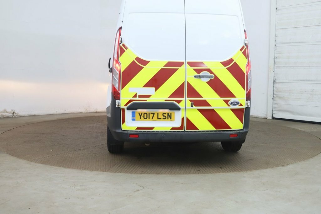 Ford Transit Custom Mpv YO17LSN White #5