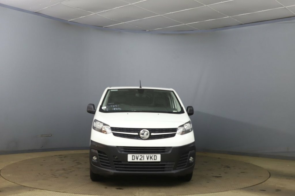 Vauxhall Vivaro 1.5L Dynamic 6Dr DV21VKD White #2