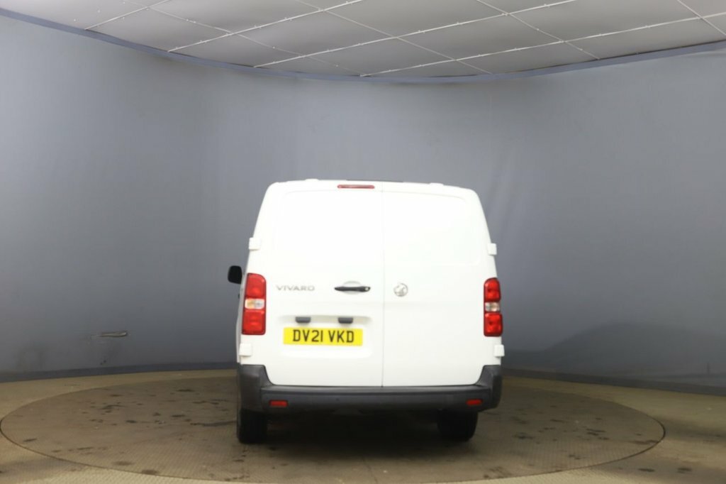 Vauxhall Vivaro 1.5L Dynamic 6Dr DV21VKD White #4