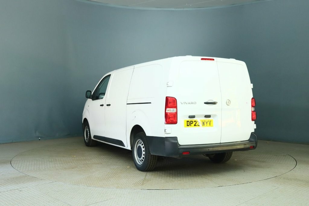 Vauxhall Vivaro 1.5L Prime 6Dr DP23WYY White #4