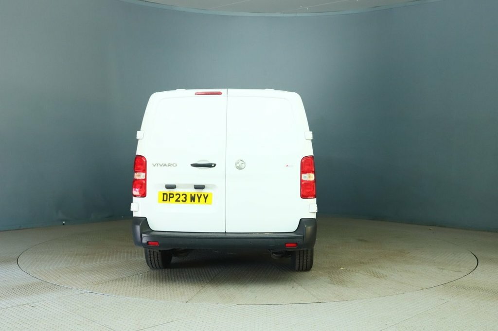 Vauxhall Vivaro 1.5L Prime 6Dr DP23WYY White #3