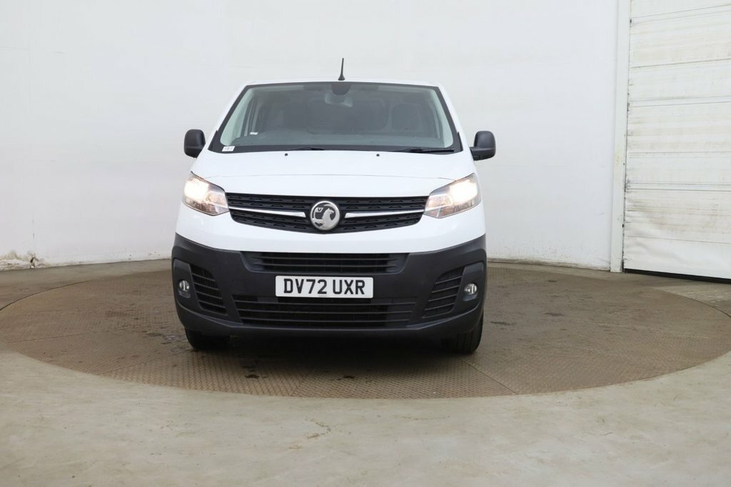 Vauxhall Vivaro 1.5L Dynamic 6Dr White #2