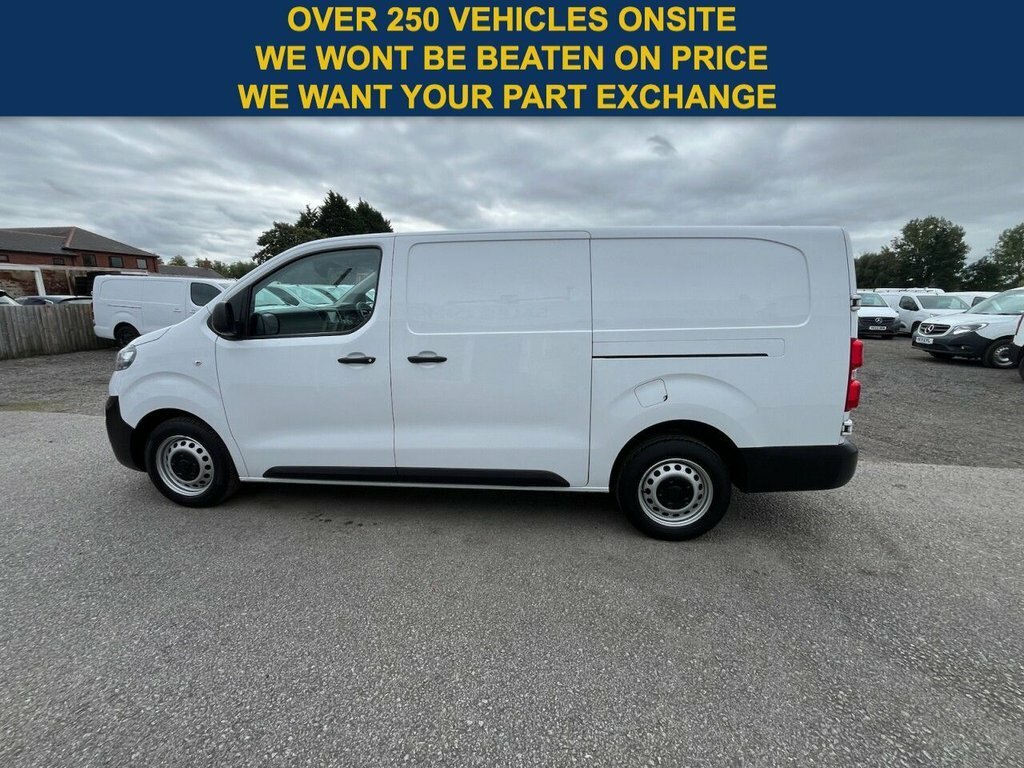 Vauxhall Vivaro 1.5L Prime 6Dr DT23EOD White #5