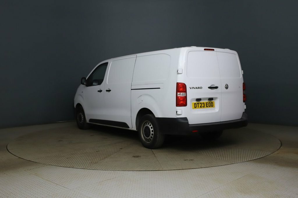 Vauxhall Vivaro 1.5L Prime 6Dr White #4