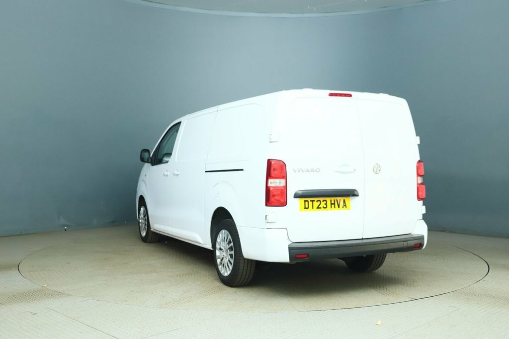 Vauxhall Vivaro 1.5L Pro 6Dr White #4