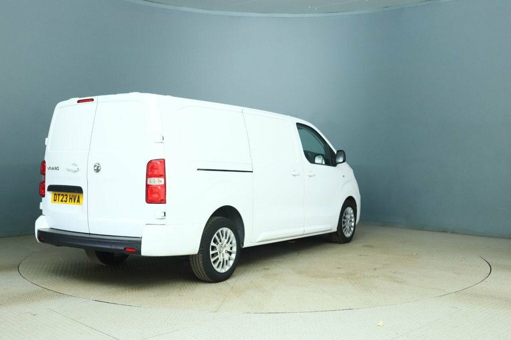 Vauxhall Vivaro 1.5L Pro 6Dr White #5