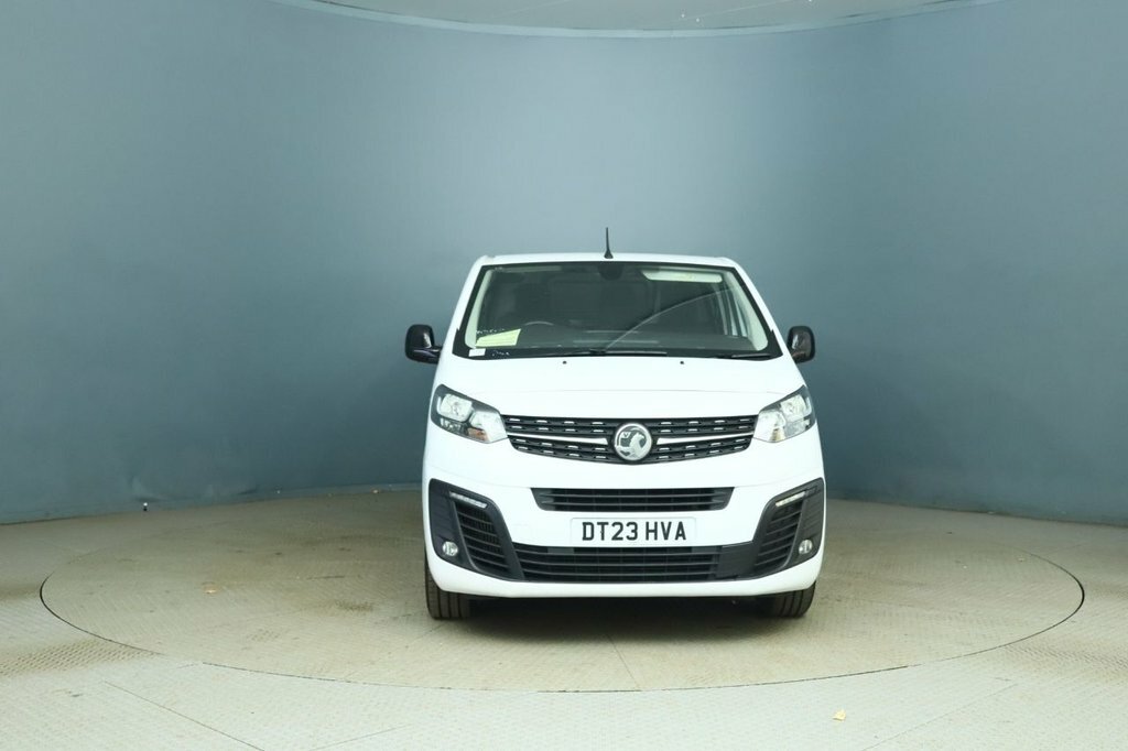 Vauxhall Vivaro 1.5L Pro 6Dr White #2