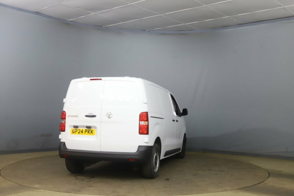 Vauxhall Vivaro 1.5L Prime 6Dr White #5