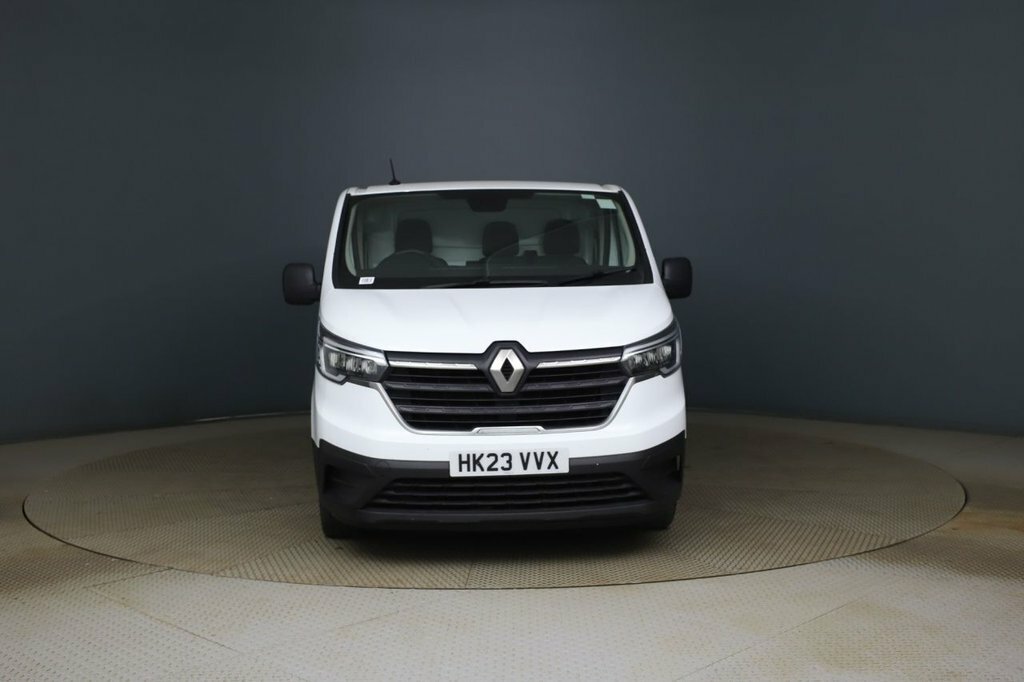 Renault Trafic 2L Business White #2
