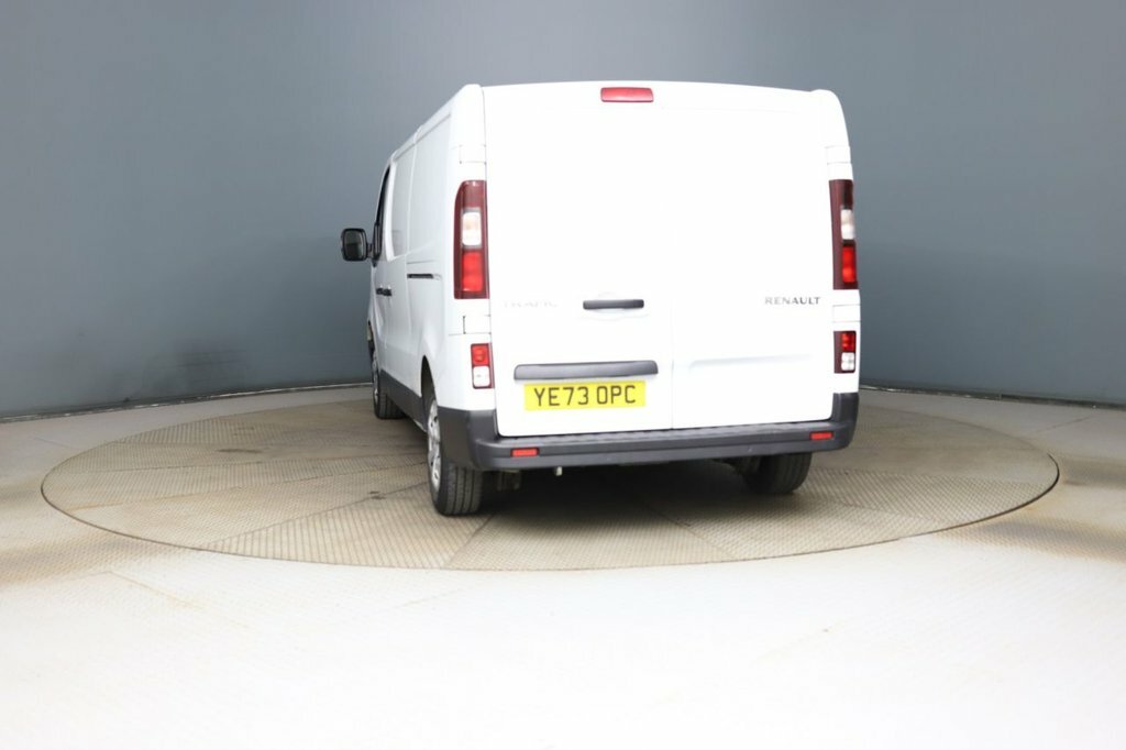 Renault Trafic 2L Business White #3