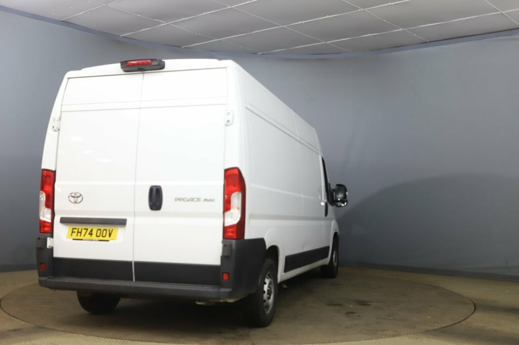 Toyota PROACE 2.2L Icon White #6