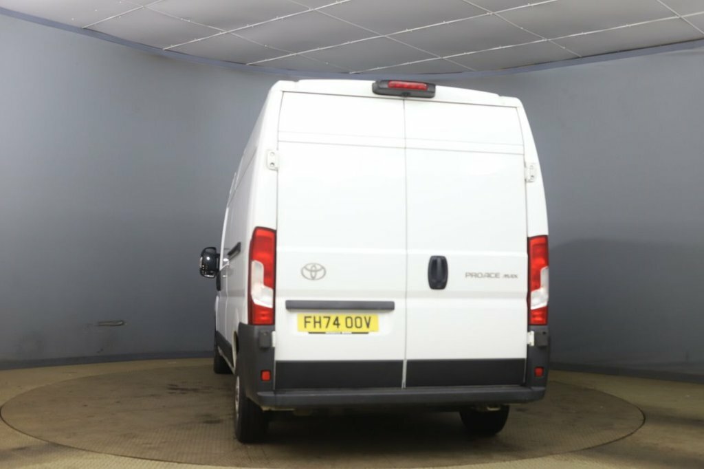 Toyota PROACE 2.2L Icon White #4