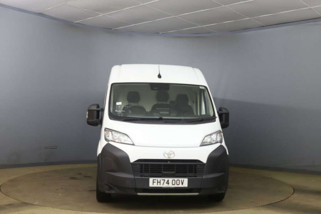 Toyota PROACE 2.2L Icon White #2