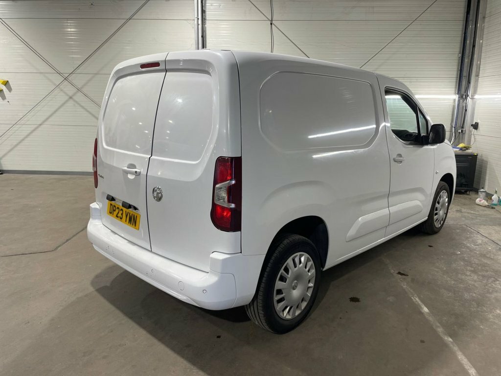 Vauxhall Combo 1.5L Pro White #3
