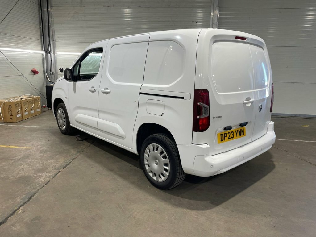 Vauxhall Combo 1.5L Pro White #2