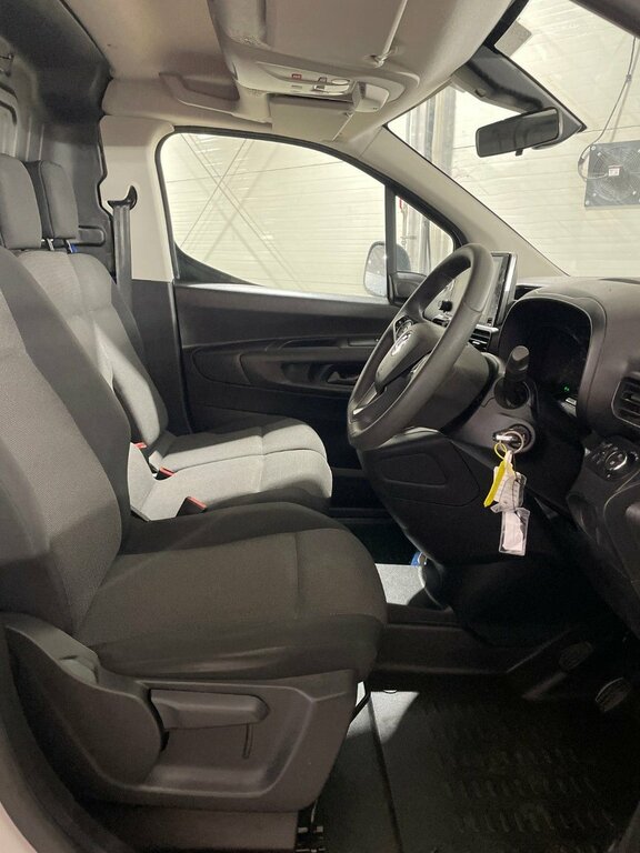 Vauxhall Combo 1.5L Pro White #5