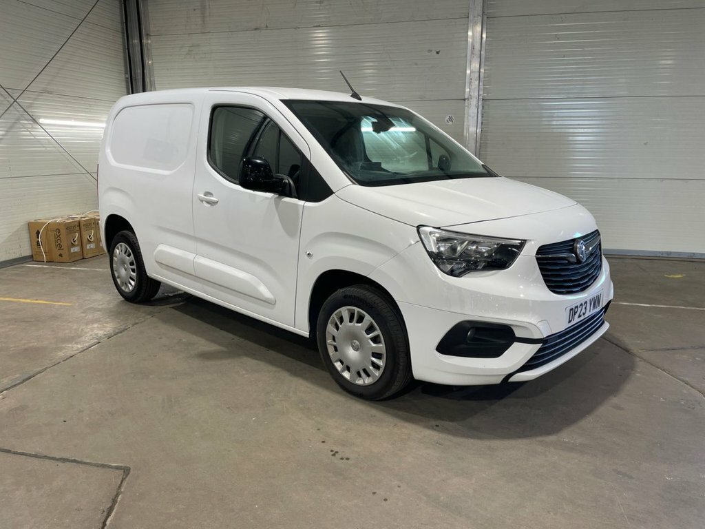 Vauxhall Combo 1.5L Pro White