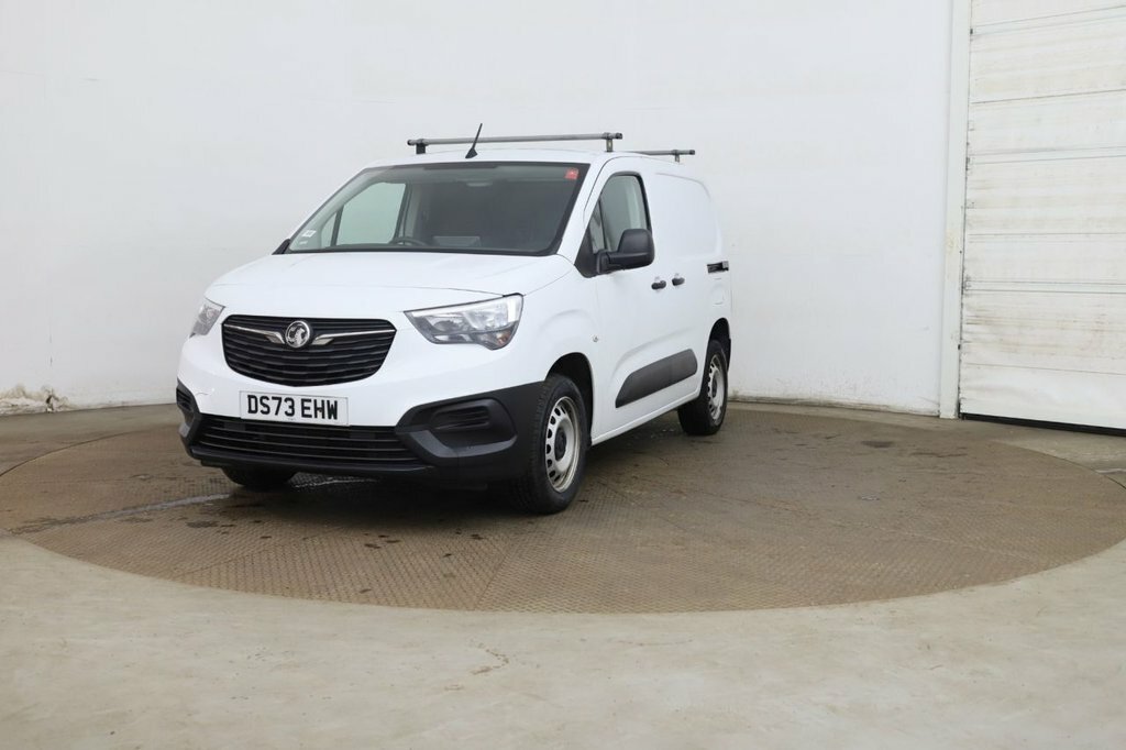 Vauxhall Combo 1.5L Prime White #3