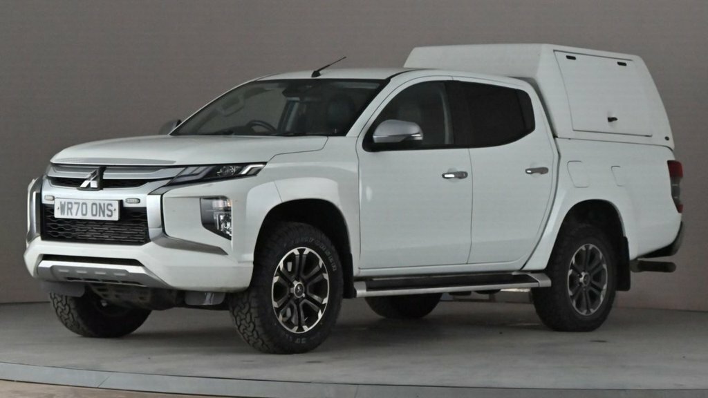 Mitsubishi L200 2.2L Dc Barbarian White #2